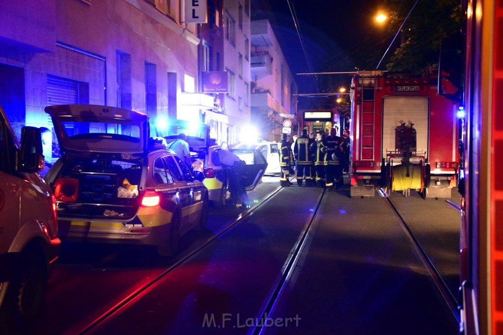 VU Pkw Strab PKlemm Koeln Altstadt Jahnstr P107.JPG - Miklos Laubert